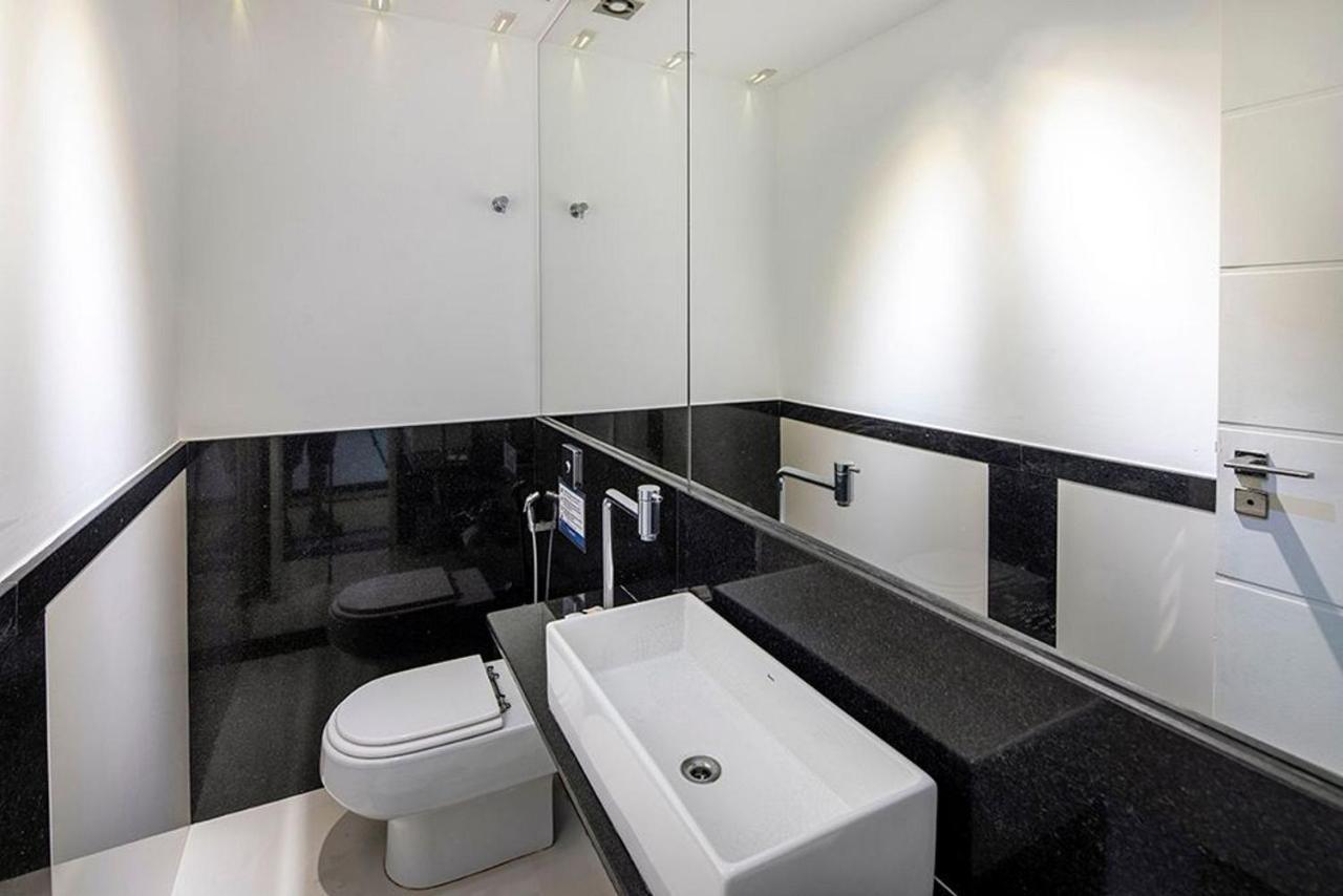 Apartamento Espaçoso E Confortável 4 Quartos Em Copacabana 8 Pessoas! *
